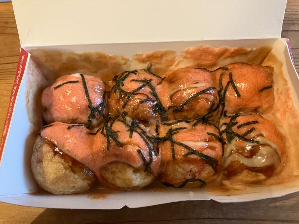 タコとハイボール 大須店の明太子マヨたこ焼き①